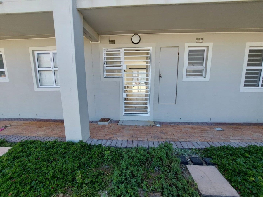 2 Bedroom Property for Sale in Muizenberg Western Cape